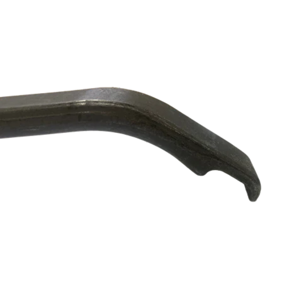 MICHELIN Commercial Tyre Lever 800mm – Close-up of one end claw for tyre bead removal