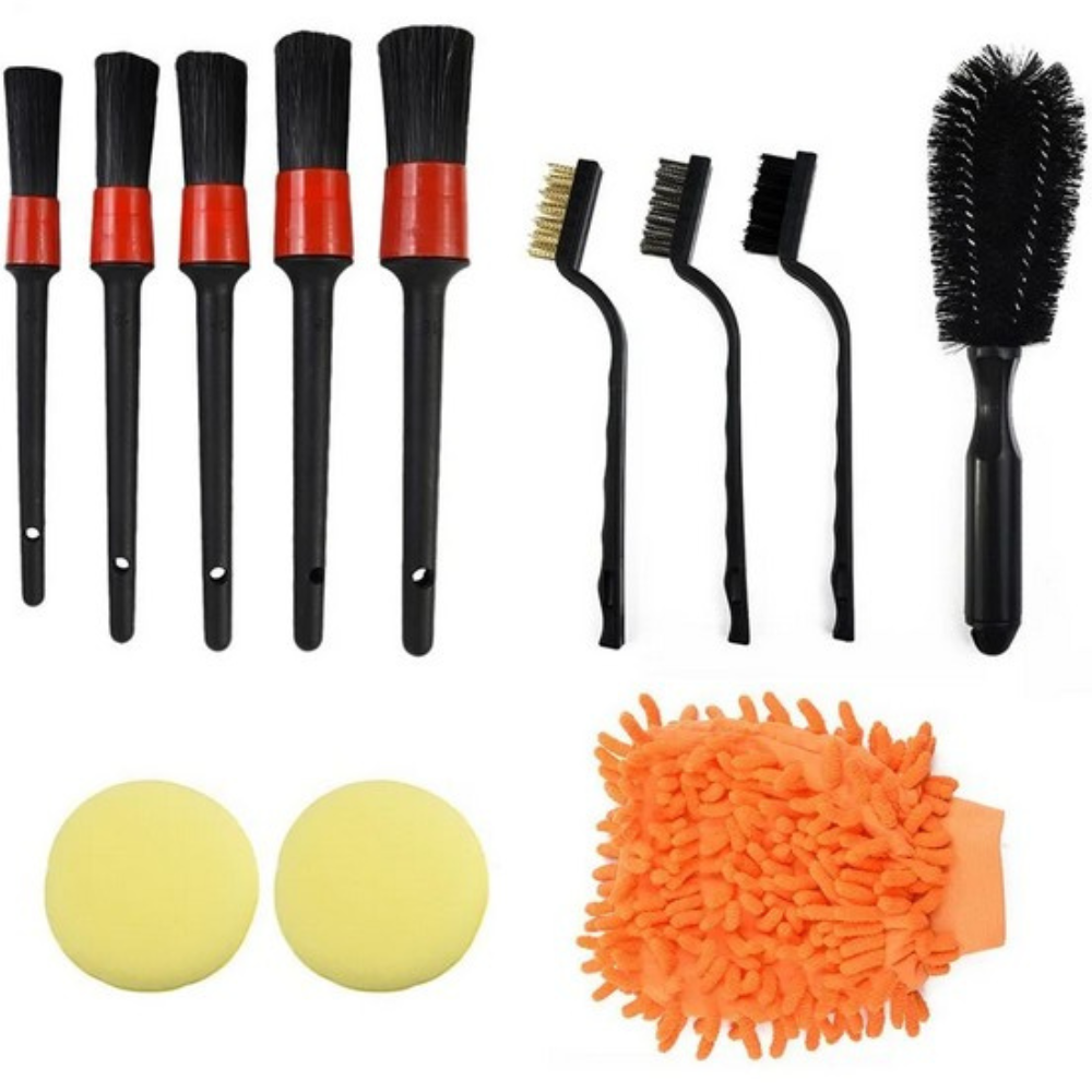 Brushes, Sponges & Accessories